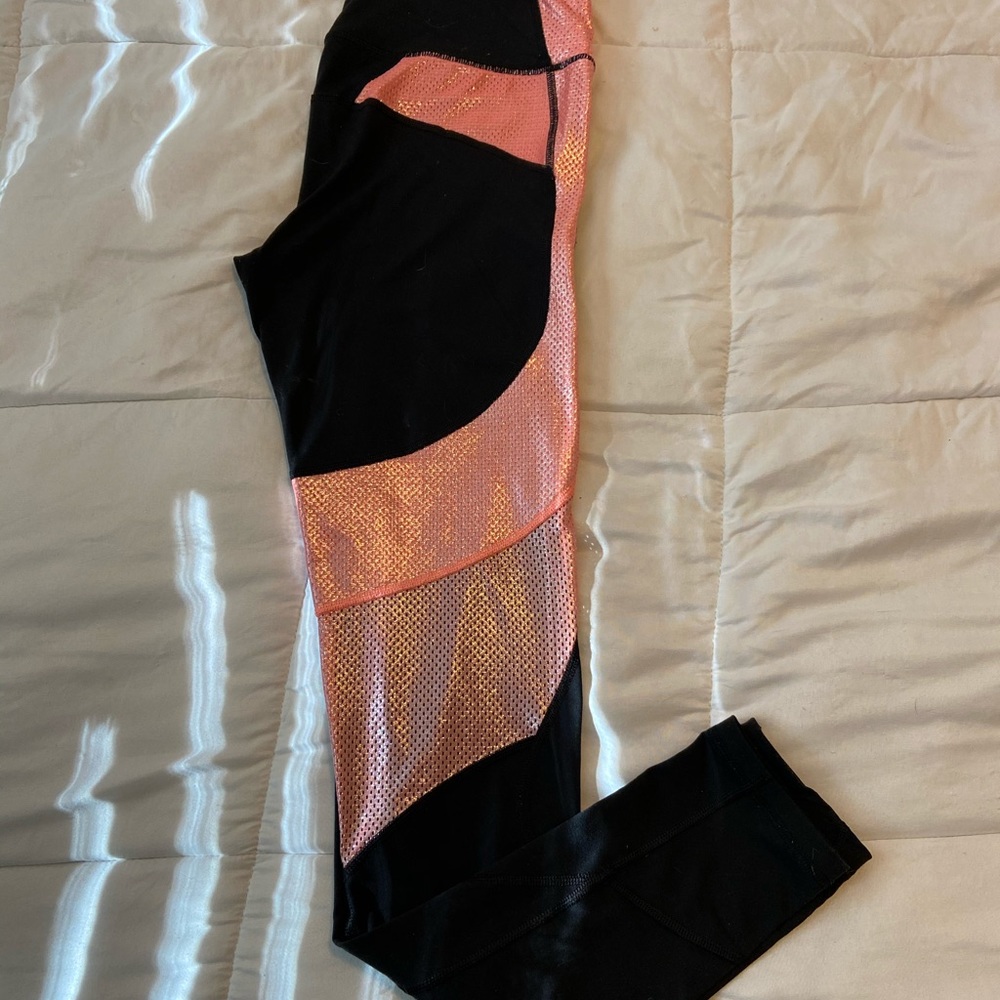 Victoria’s Secret Sport Black Workout Legging - Picture 2 of 5